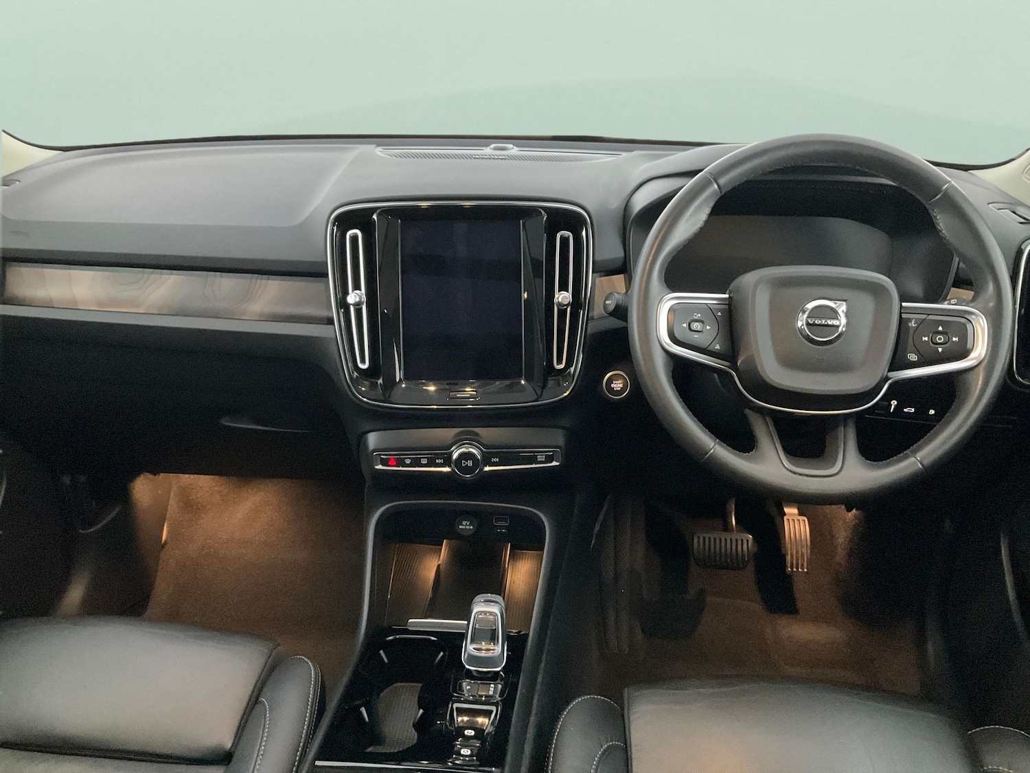 Used Volvo XC40 2022 for sale - 76612378: Photo 10