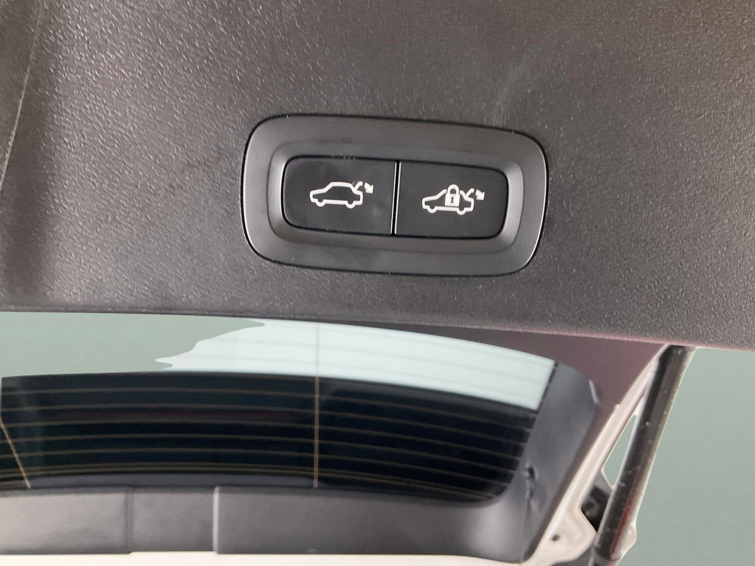 Used Volvo XC40 2022 for sale - 76612378: Photo 17