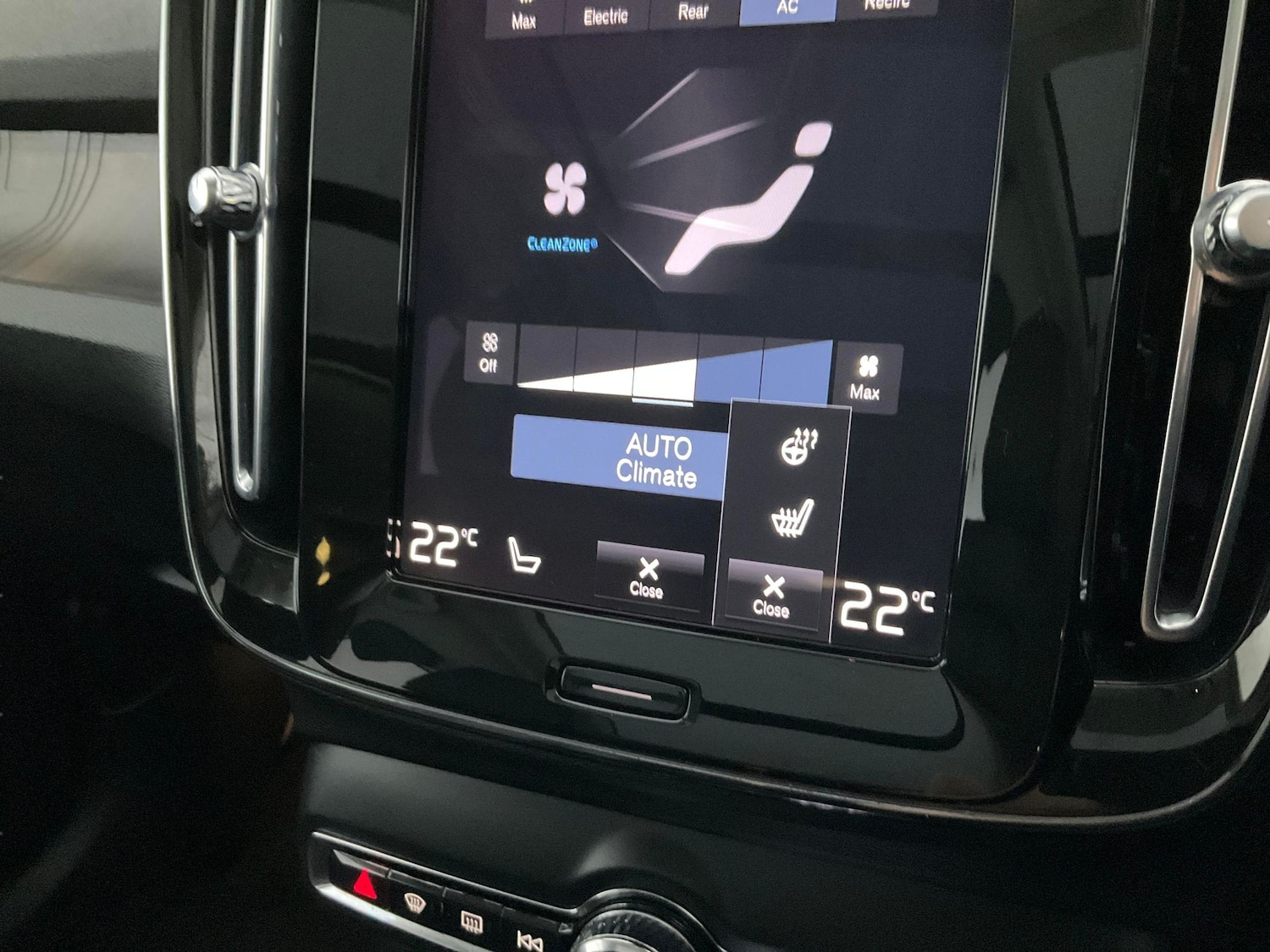 Used Volvo XC40 2022 for sale - 76612378: Photo 25