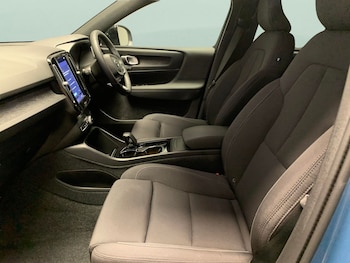 Used Volvo XC40 2023 for sale - 79515019: Photo