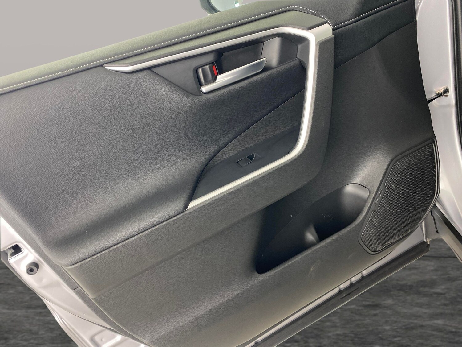 Used Toyota RAV4 2020 for sale - 78178204: Photo 25