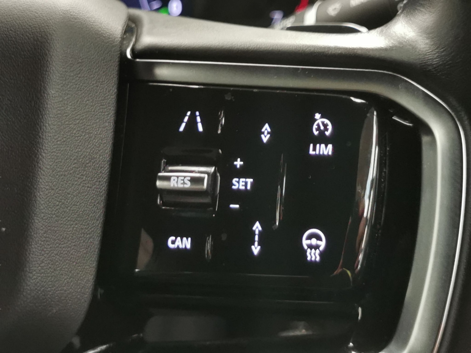 Used Land Rover Discovery Sport 2022 for sale - 77485225: Photo 25