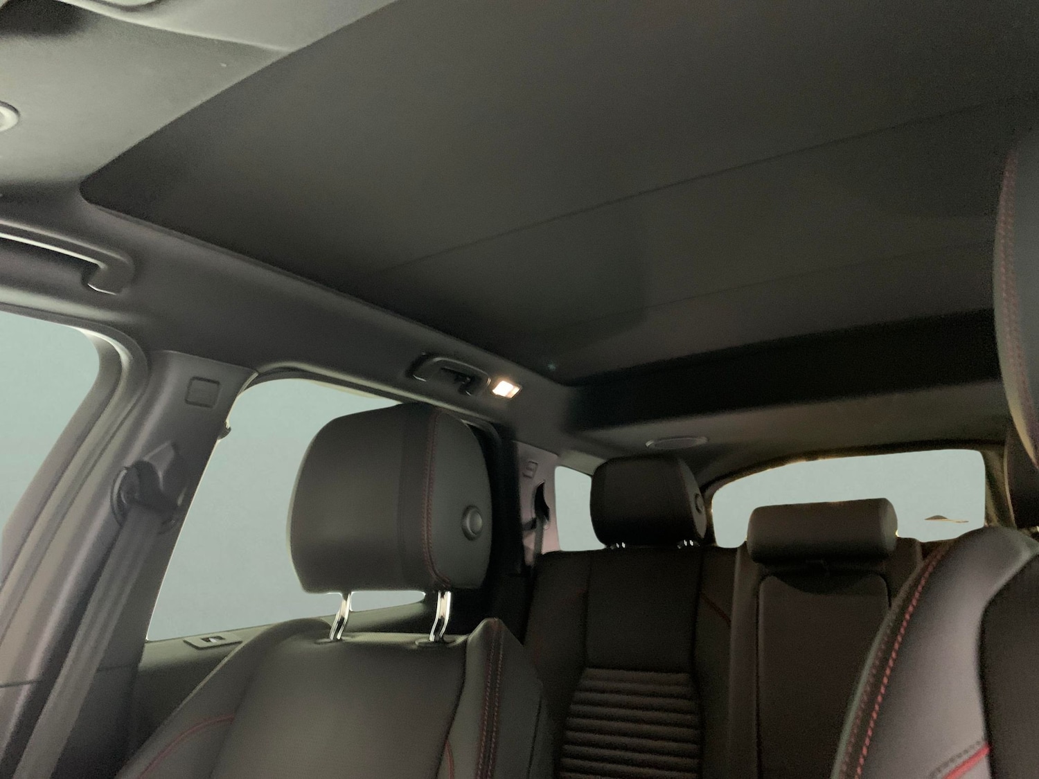 Used Land Rover Discovery Sport 2022 for sale - 77485225: Photo 5