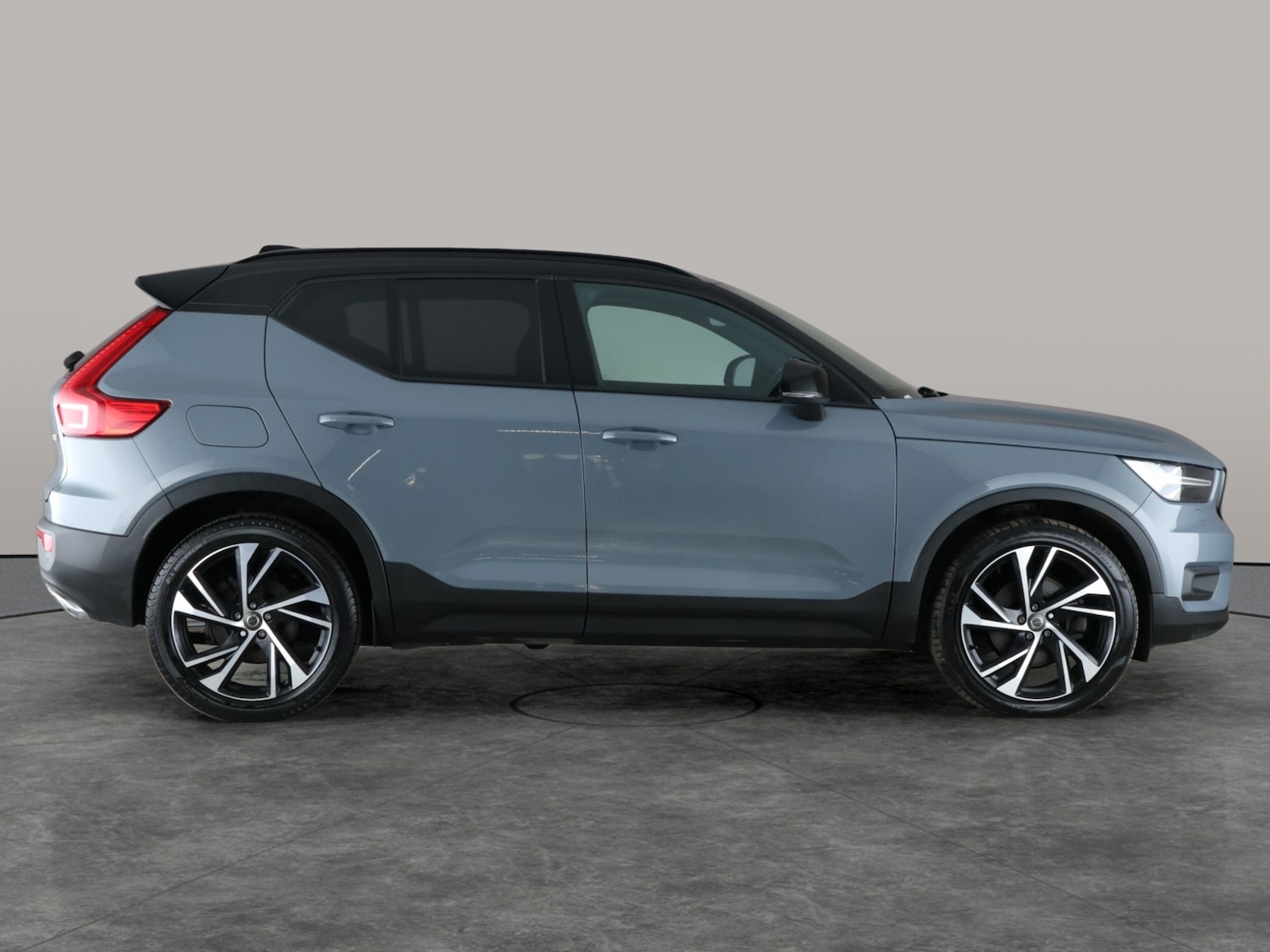 Used Volvo XC40 2020 for sale - 77047989: Photo 9