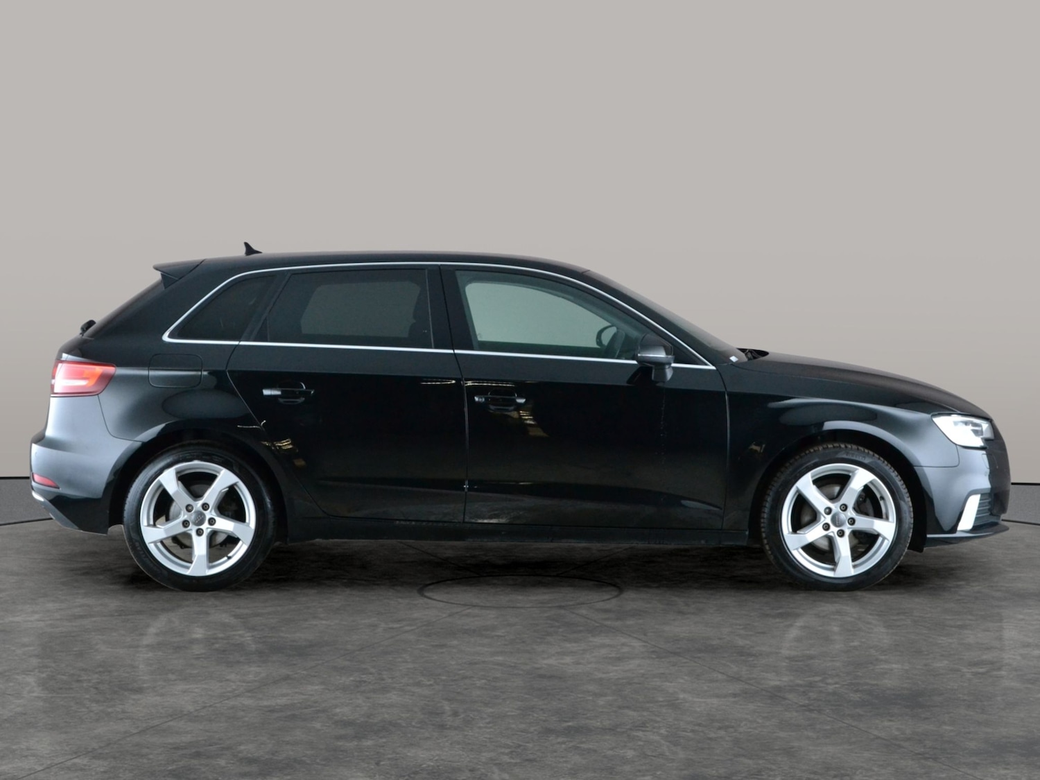Used Audi A3 2018 for sale - 78218503: Photo 9
