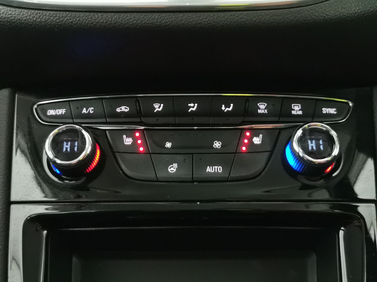 Used Vauxhall Astra 2018 for sale - 77617415: Photo 17