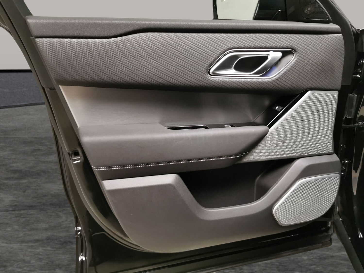 Used Land Rover Range Rover Velar 2022 for sale - 78149359: Photo 30