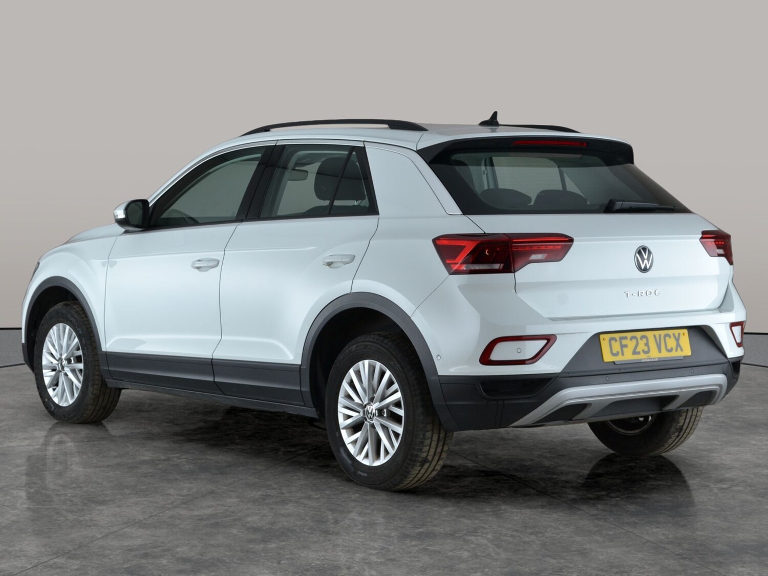 Used Volkswagen T-Roc 2023 for sale - 77581765: Photo 11