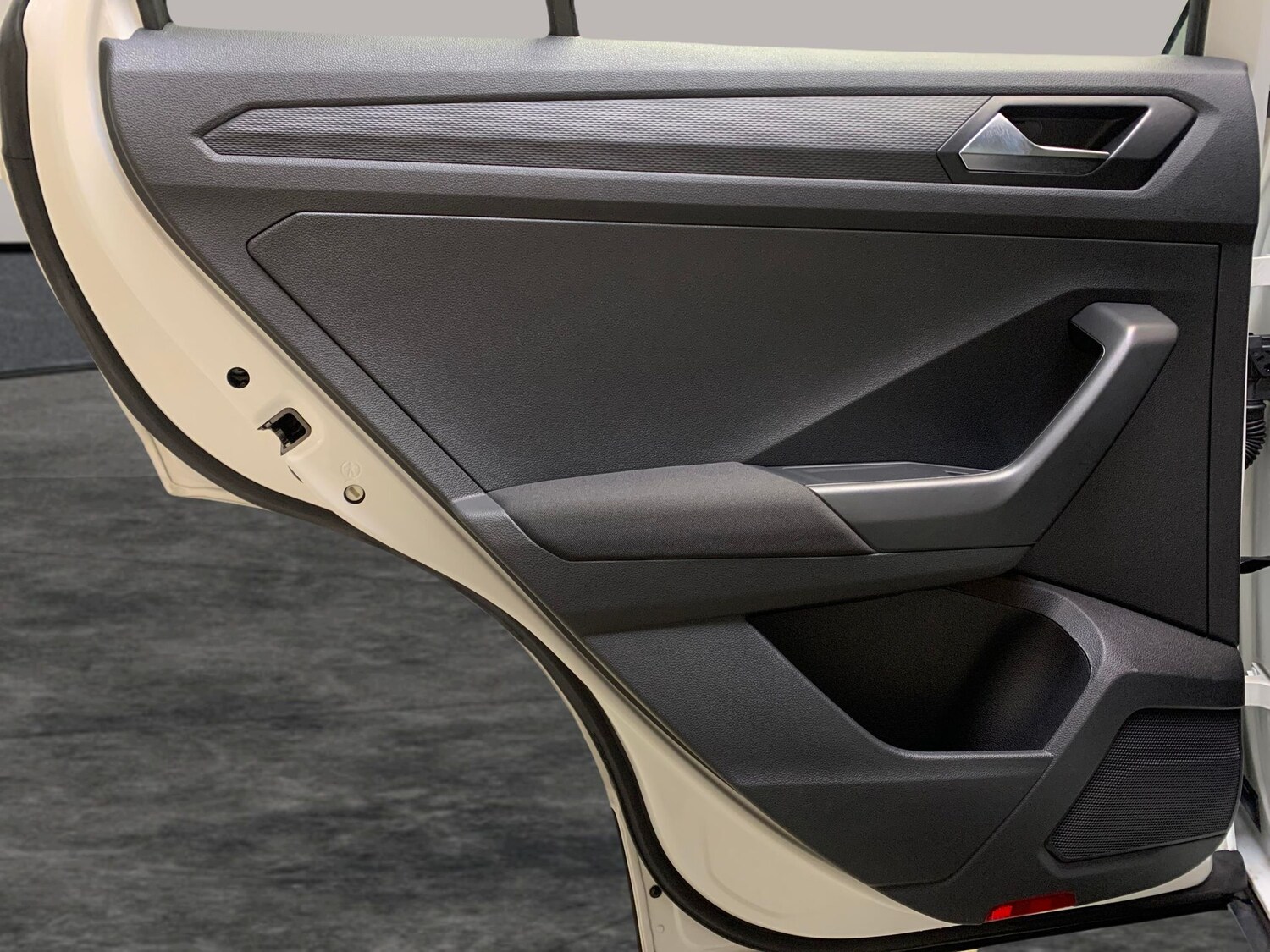 Used Volkswagen T-Roc 2023 for sale - 77581765: Photo 21