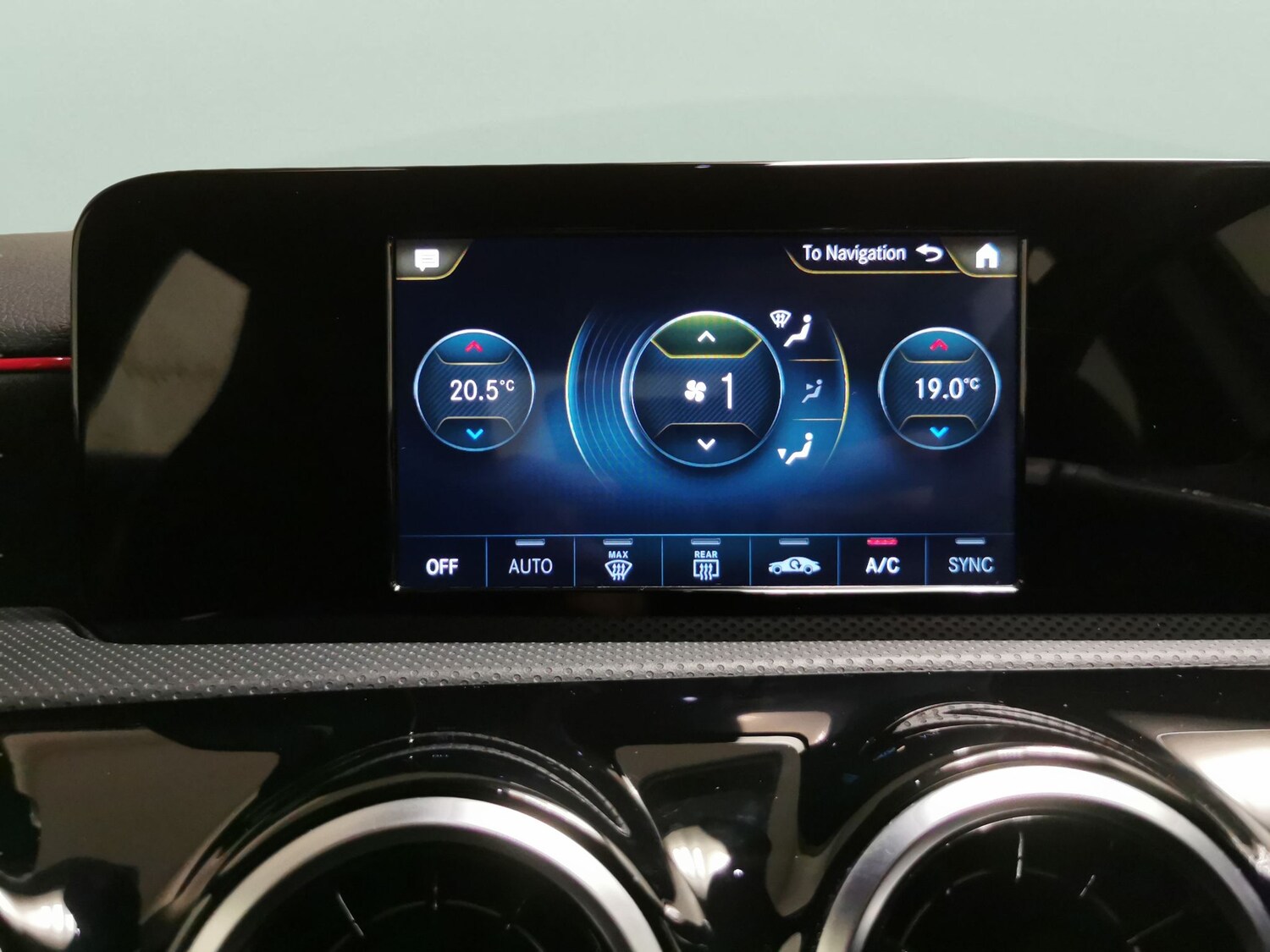 Used Mercedes-Benz A-Class 2019 for sale - 77934663: Photo 17