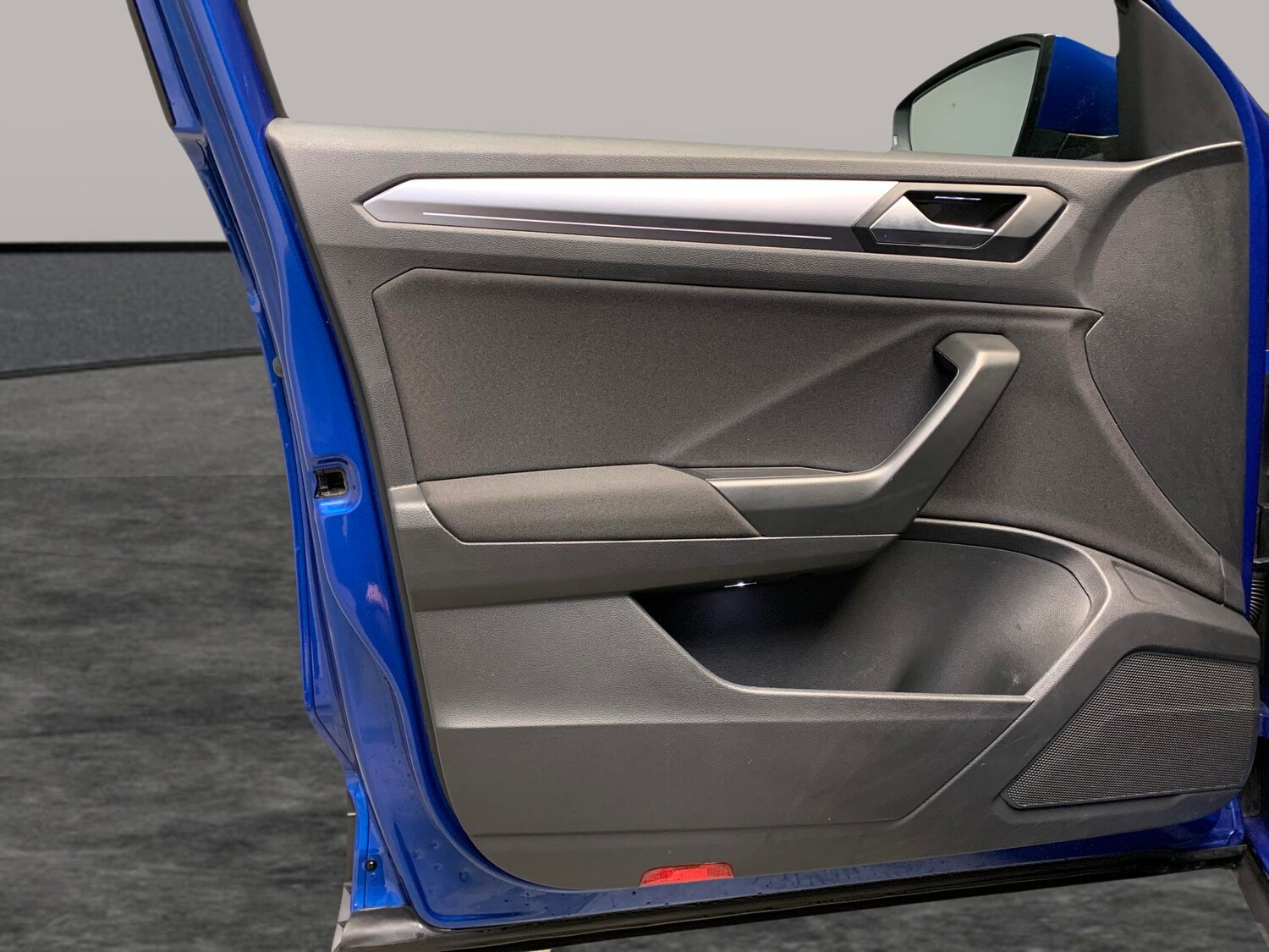 Used Volkswagen T-Roc 2022 for sale - 77730635: Photo 24