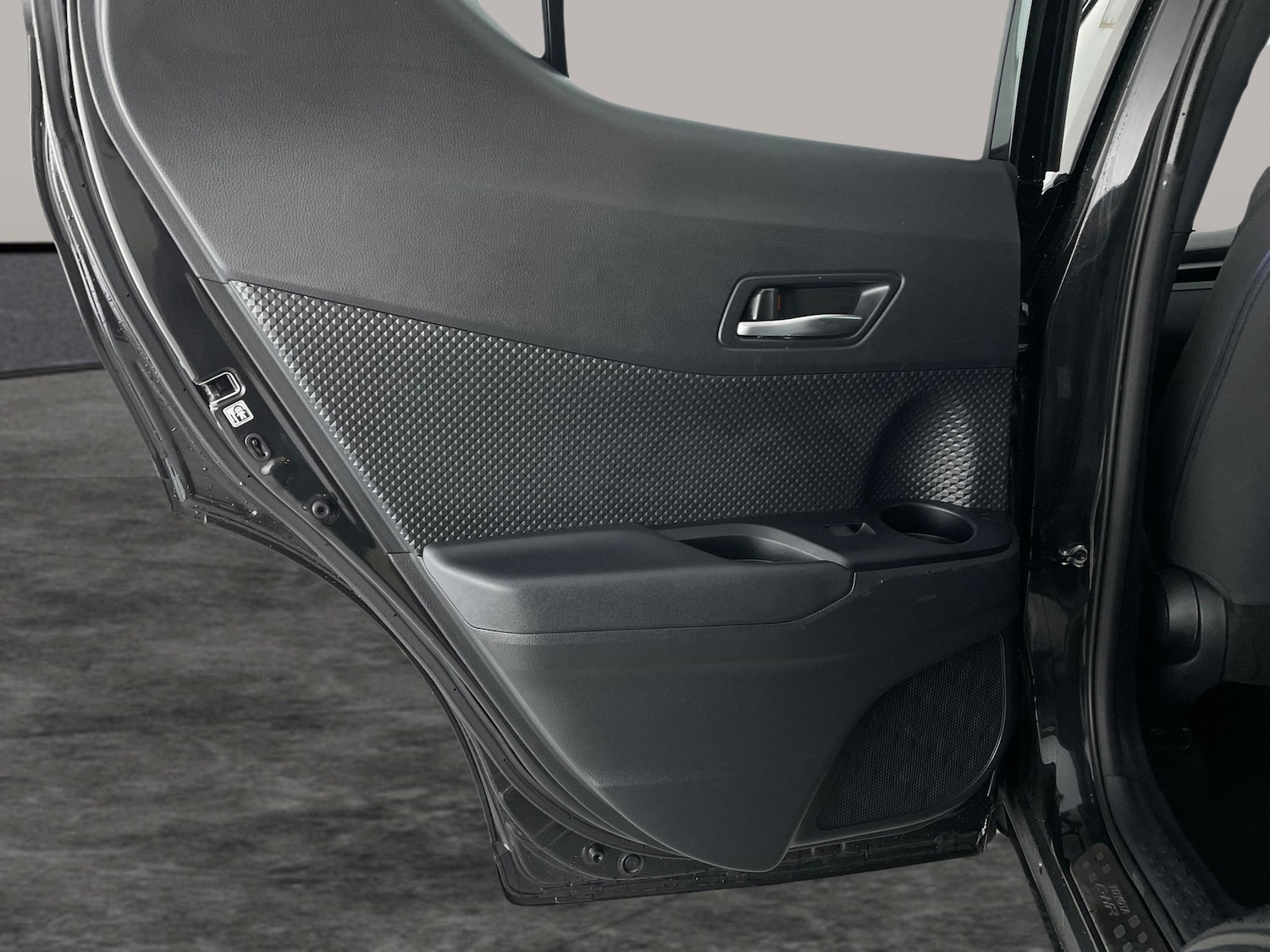 Used Toyota C-HR 2021 for sale - 77413167: Photo 30