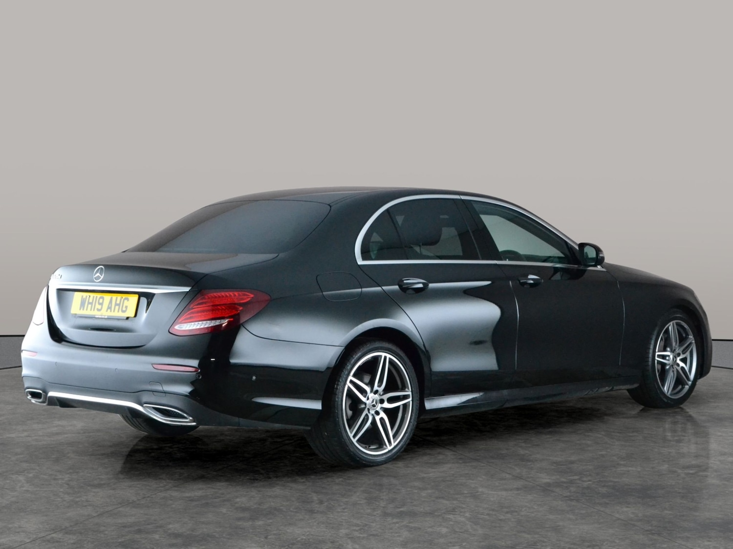 Used Mercedes-Benz E Class 2019 for sale - 77639926: Photo 11