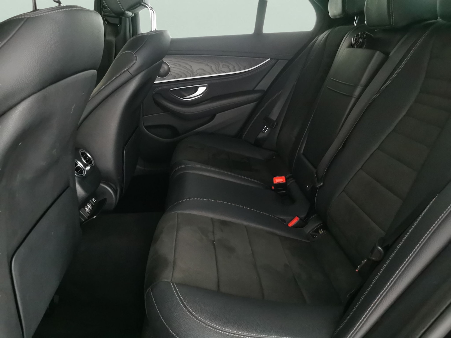 Used Mercedes-Benz E Class 2019 for sale - 77639926: Photo 30