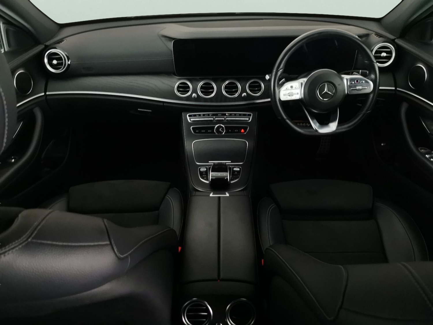 Used Mercedes-Benz E Class 2019 for sale - 77639926: Photo 8