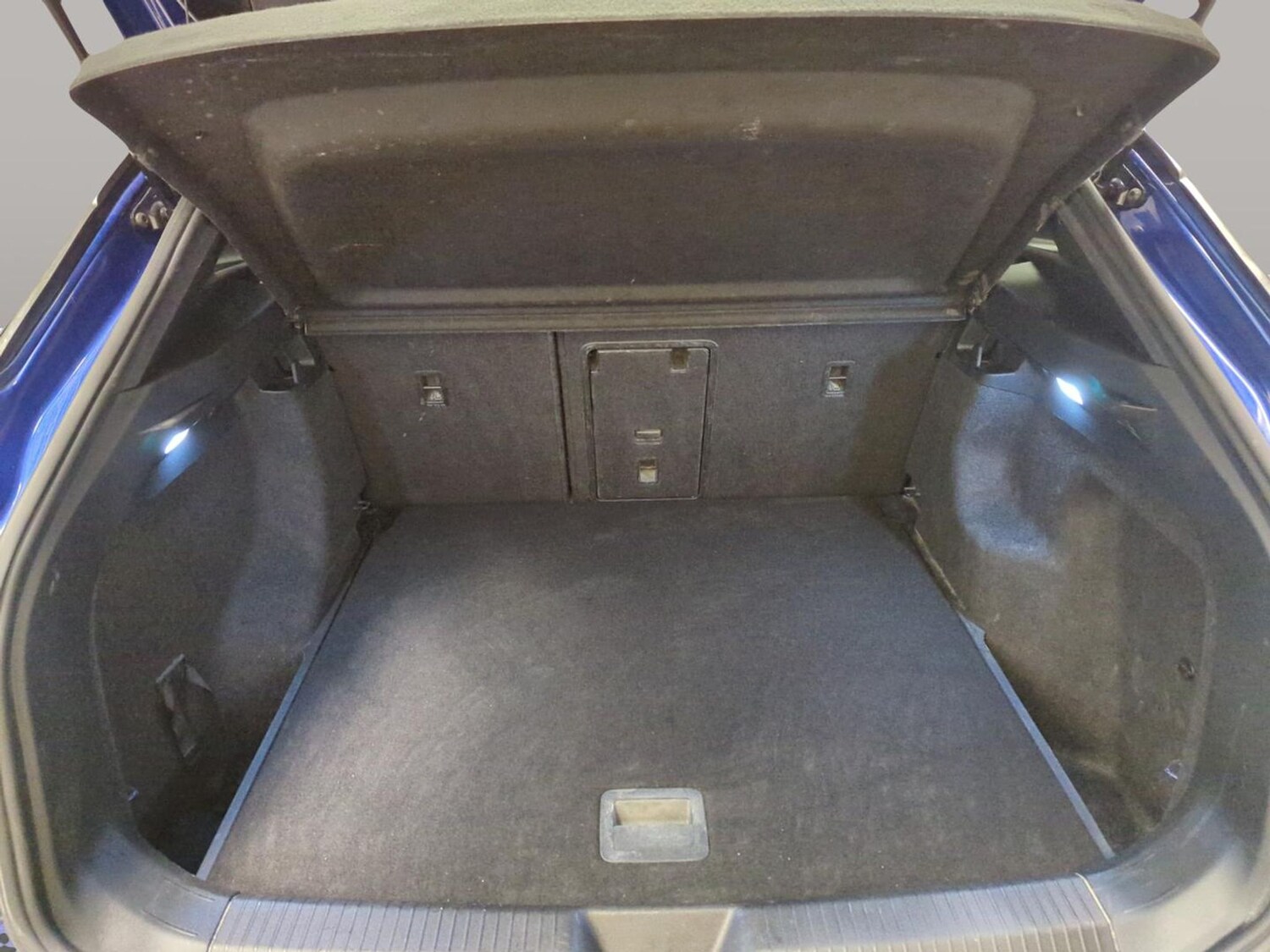 Used Volkswagen ID.4 2023 for sale - 78224505: Photo 37