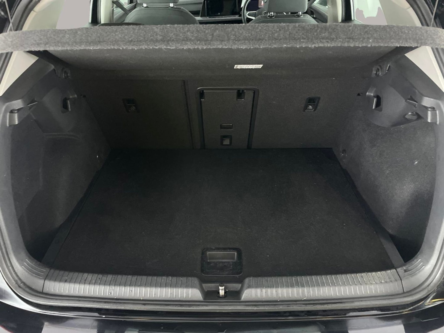 Used Volkswagen Golf 2020 for sale - 77293813: Photo 6