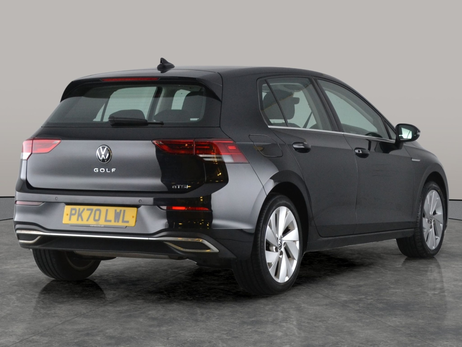 Used Volkswagen Golf 2020 for sale - 77293813: Photo 9