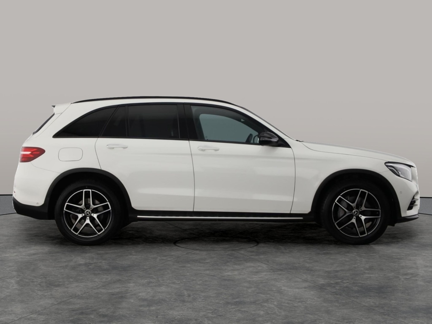 Used Mercedes-Benz GLC for sale - 77635678: Photo 5