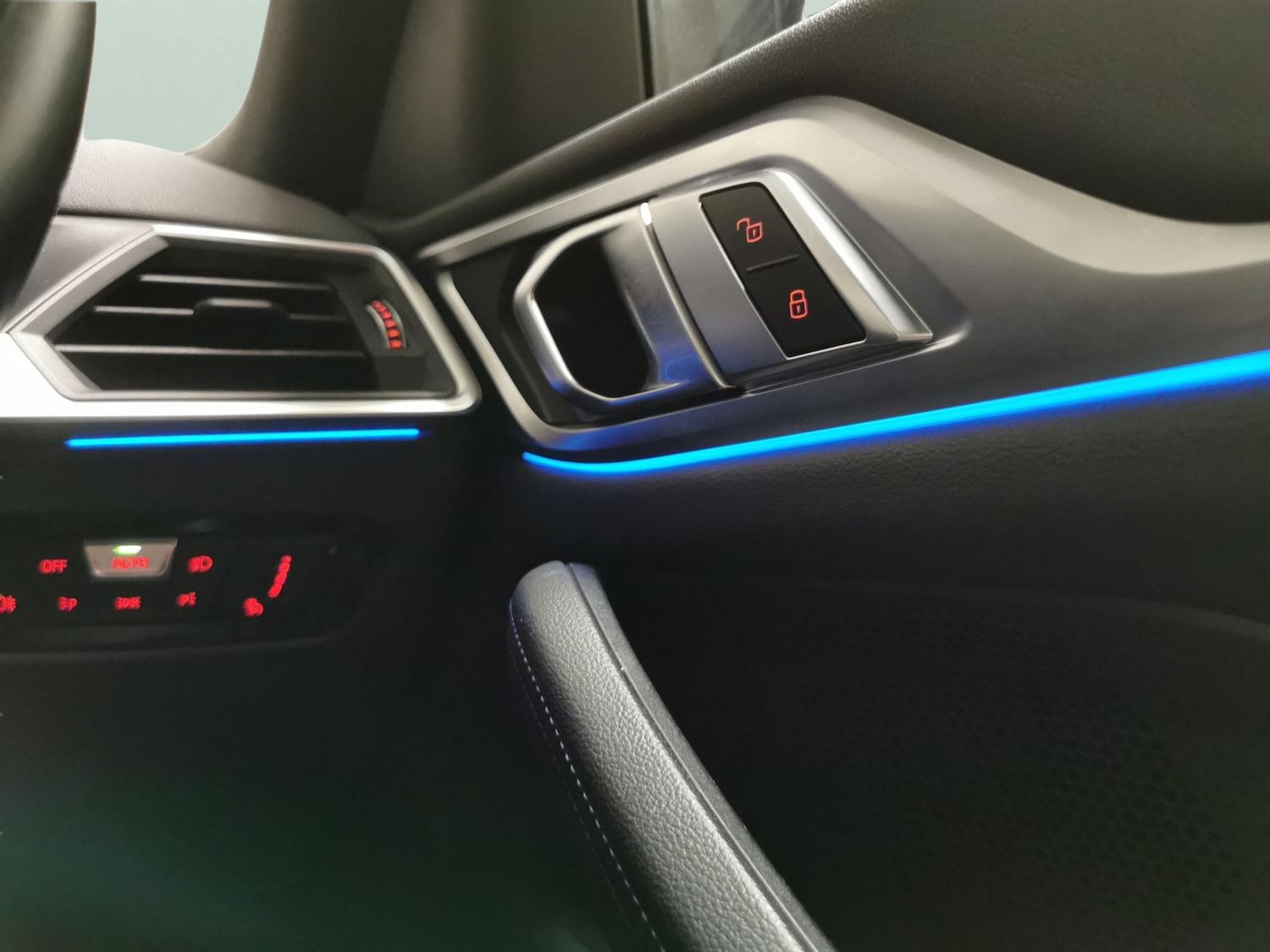 Used BMW i4 2022 for sale - 77219111: Photo 18