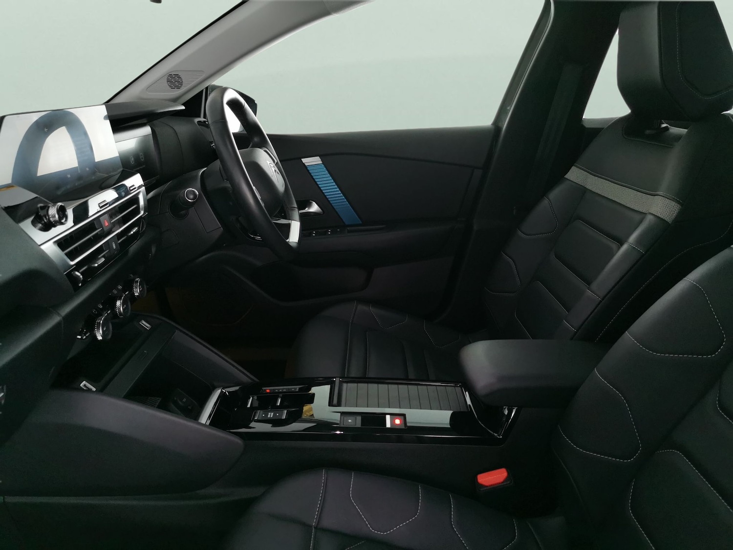 Used Citroen C4 2022 for sale - 77180477: Photo 4