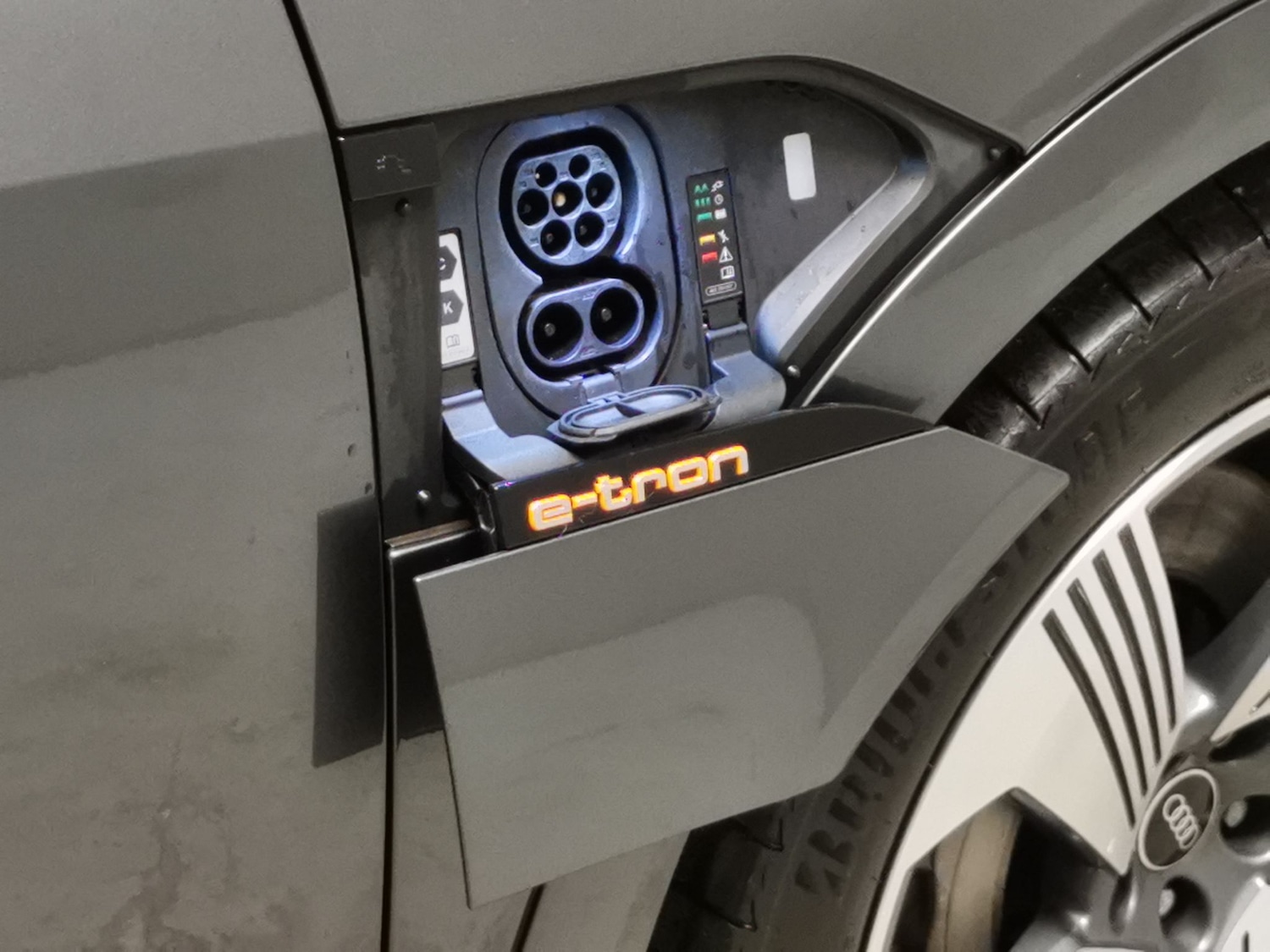 Used Audi e-tron 2021 for sale - 77665425: Photo 37