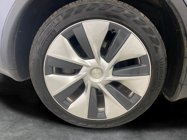 Used Tesla Model Y 2022 for sale - 76312735: Photo 22