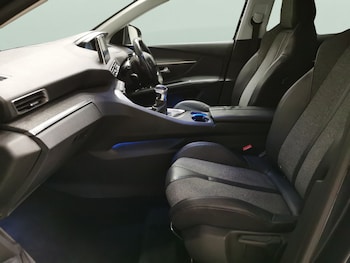 Used Peugeot 3008 2018 for sale - 76545074: Photo