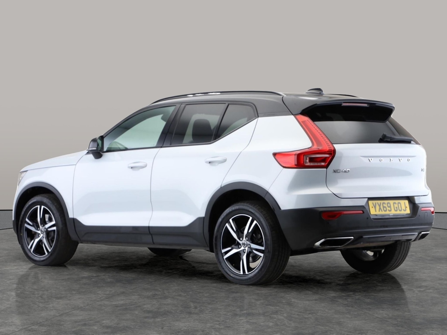 Used Volvo XC40 2019 for sale - 77326646: Photo 8