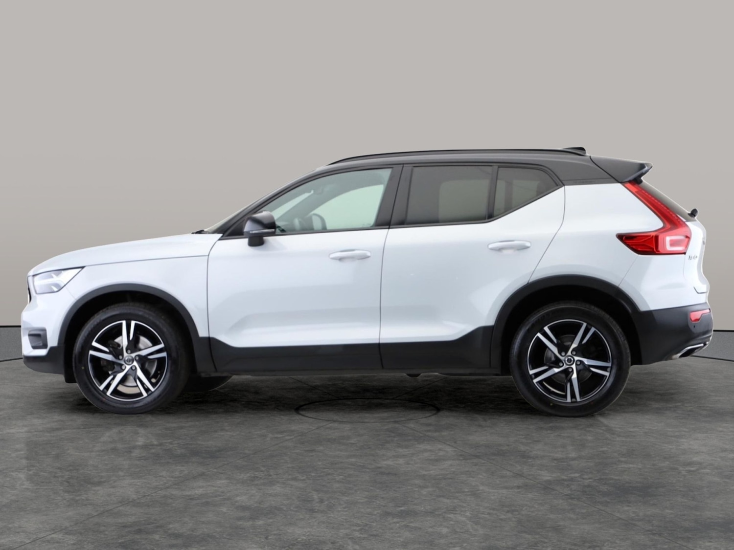 Used Volvo XC40 2019 for sale - 77326646: Photo 9