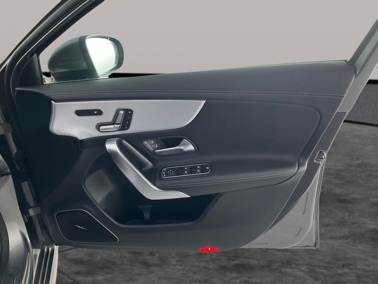 Used Mercedes-Benz A-Class 2019 for sale - 76464140: Photo 42