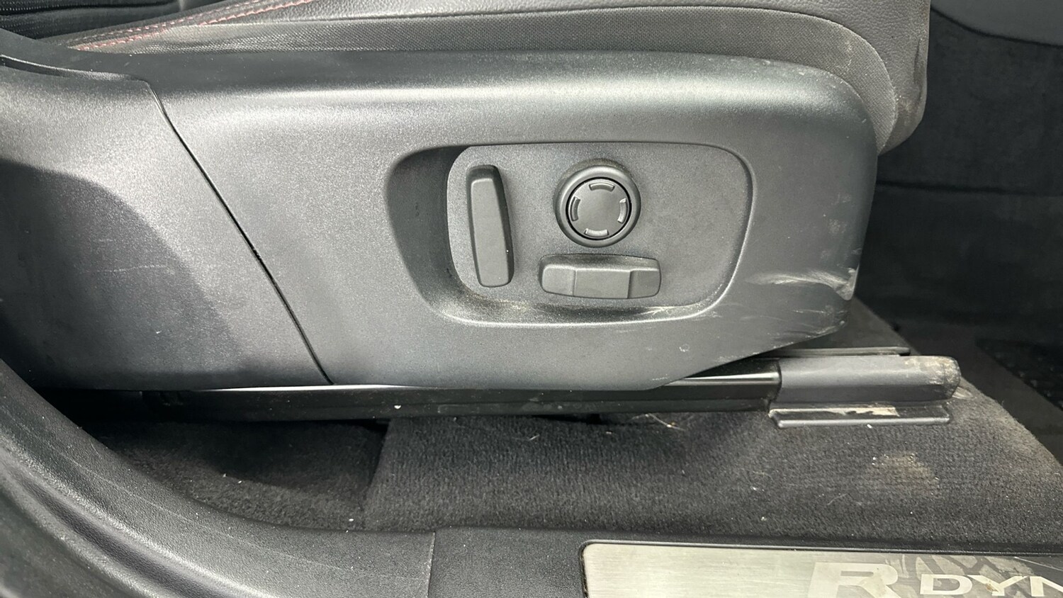 Used Land Rover Discovery Sport 2022 for sale - 77347169: Photo 33