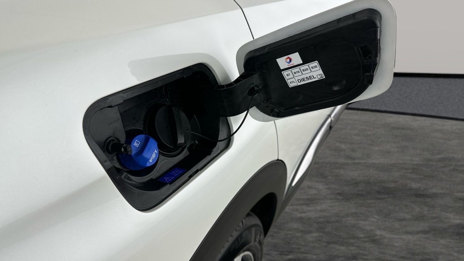 Used Peugeot 3008 2023 for sale - 76958303: Photo 12