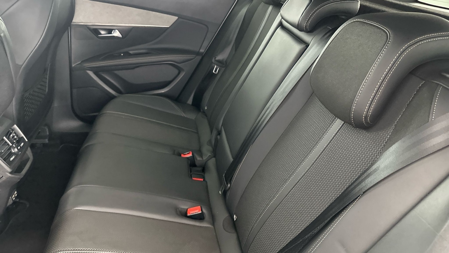 Used Peugeot 3008 2023 for sale - 76958303: Photo 17