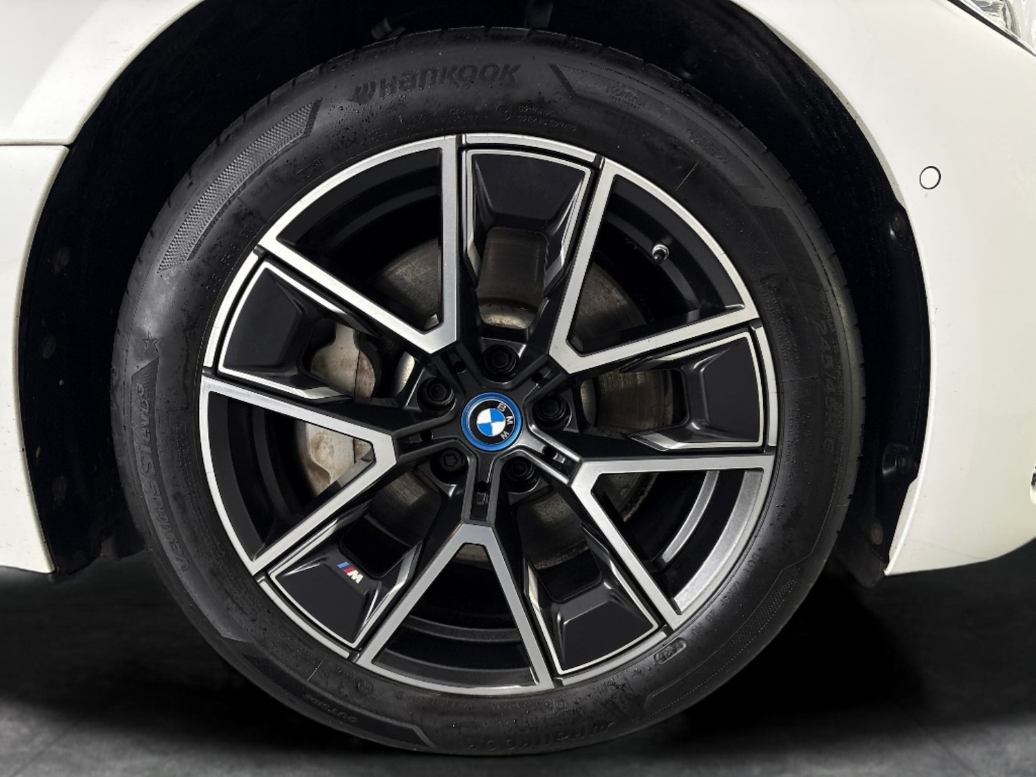 Used BMW i4 2022 for sale - 76947055: Photo 31