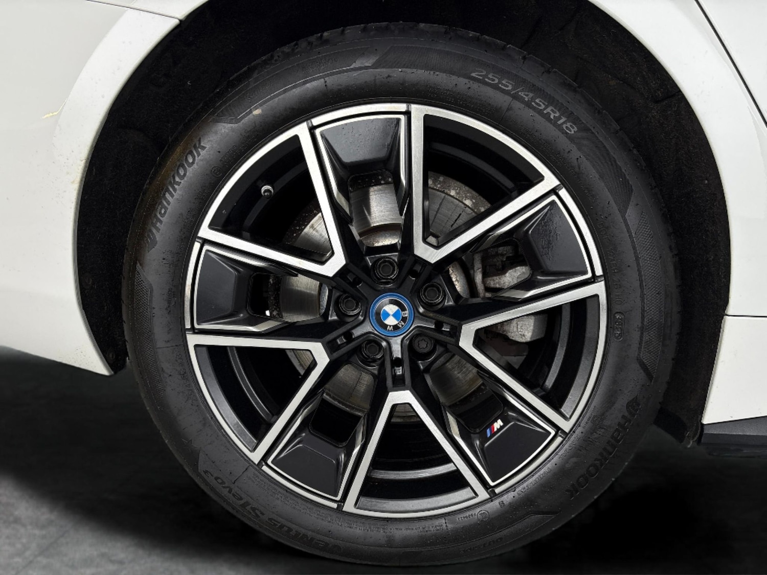 Used BMW i4 2022 for sale - 76947055: Photo 32