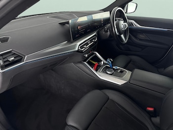 Used BMW i4 2022 for sale - 76947055: Photo