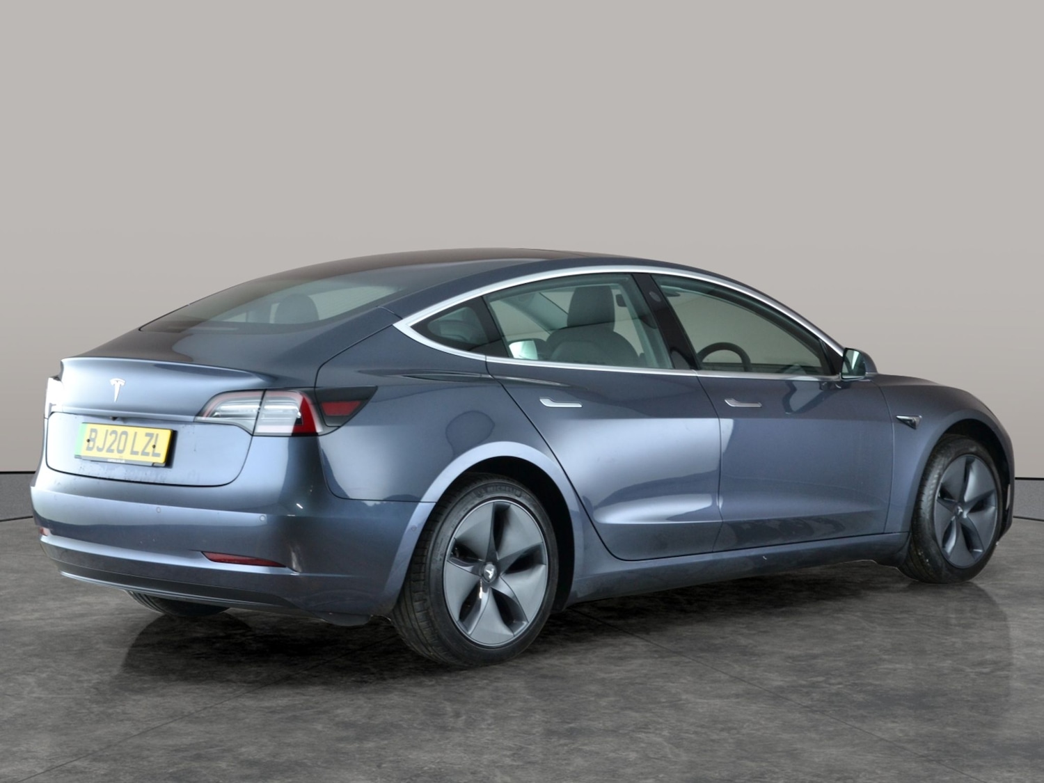 Used Tesla Model 3 2020 for sale - 77170867: Photo 11