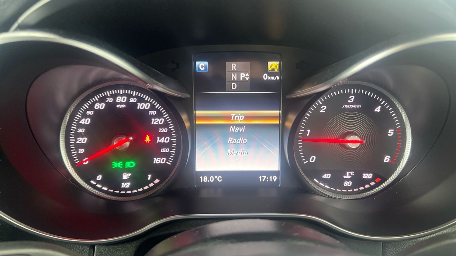 Used Mercedes-Benz GLC 2018 for sale - 77350805: Photo 16