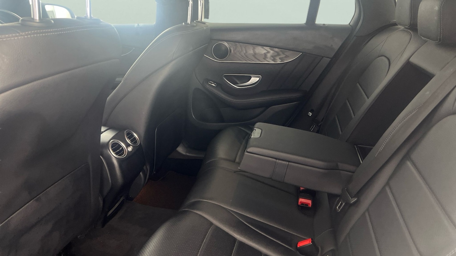 Used Mercedes-Benz GLC 2018 for sale - 77350805: Photo 17