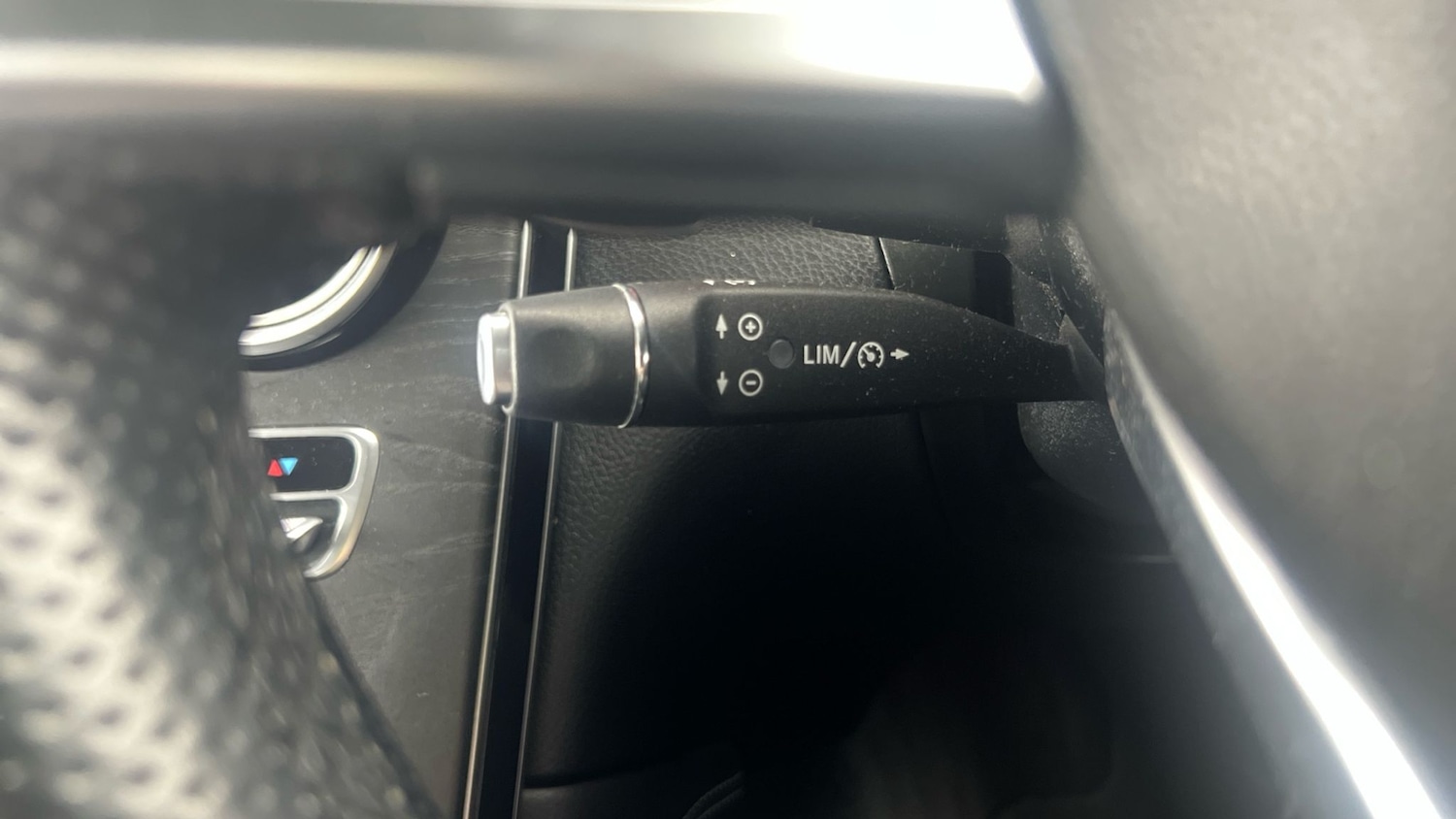 Used Mercedes-Benz GLC 2018 for sale - 77350805: Photo 26