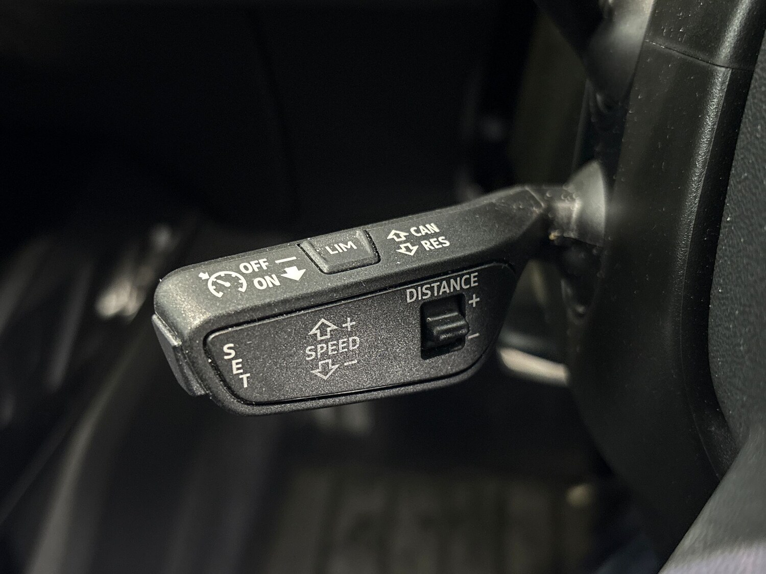 Used Audi Q4 e-tron 2023 for sale - 77975818: Photo 15