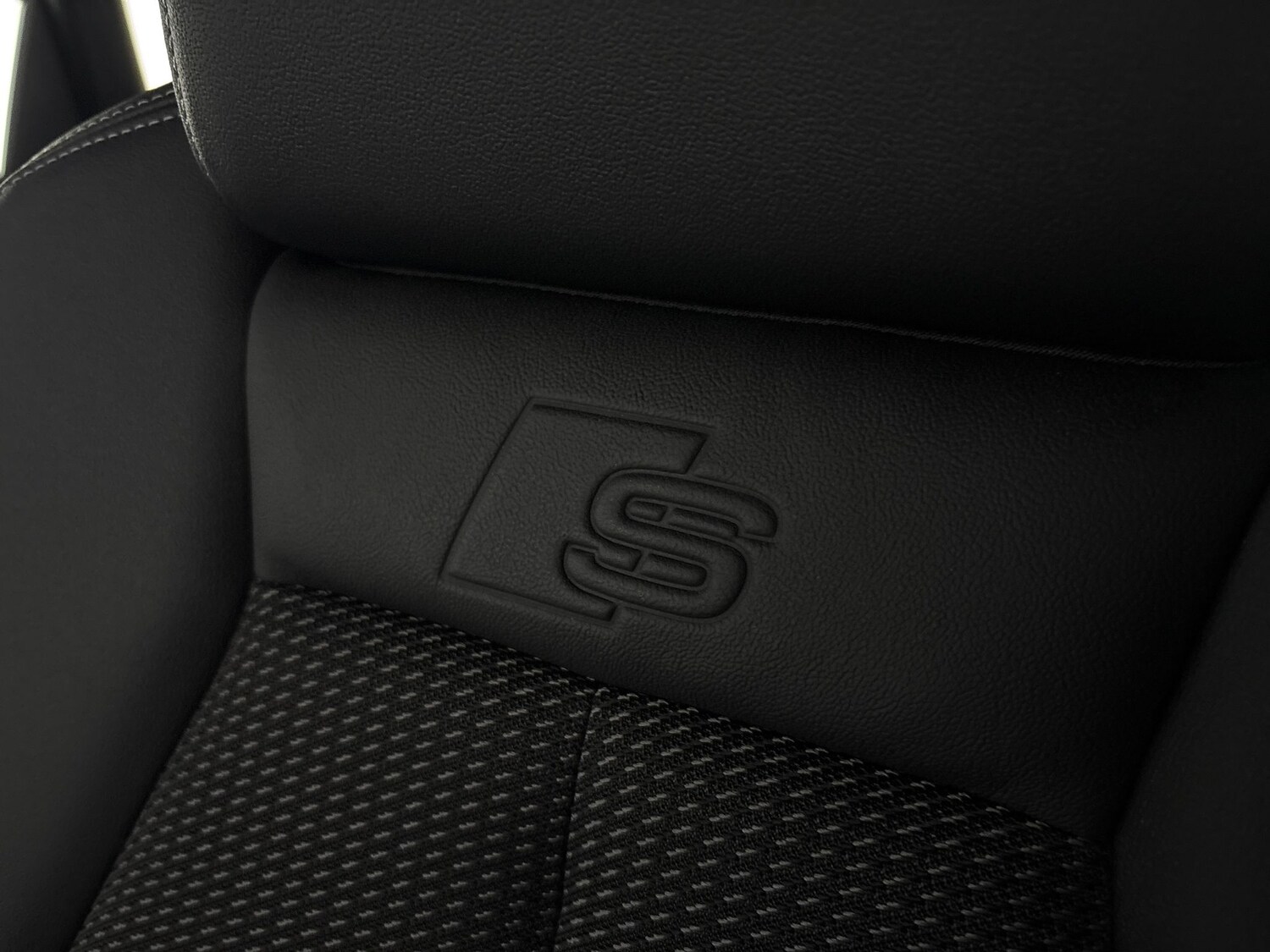 Used Audi Q4 e-tron 2023 for sale - 77975818: Photo 25