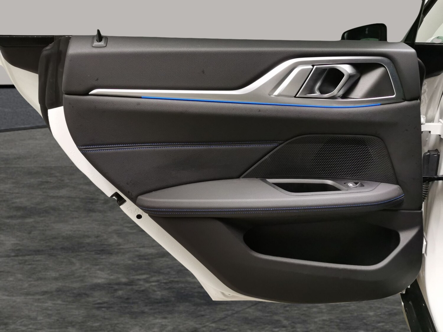 Used BMW i4 2023 for sale - 78218559: Photo 37