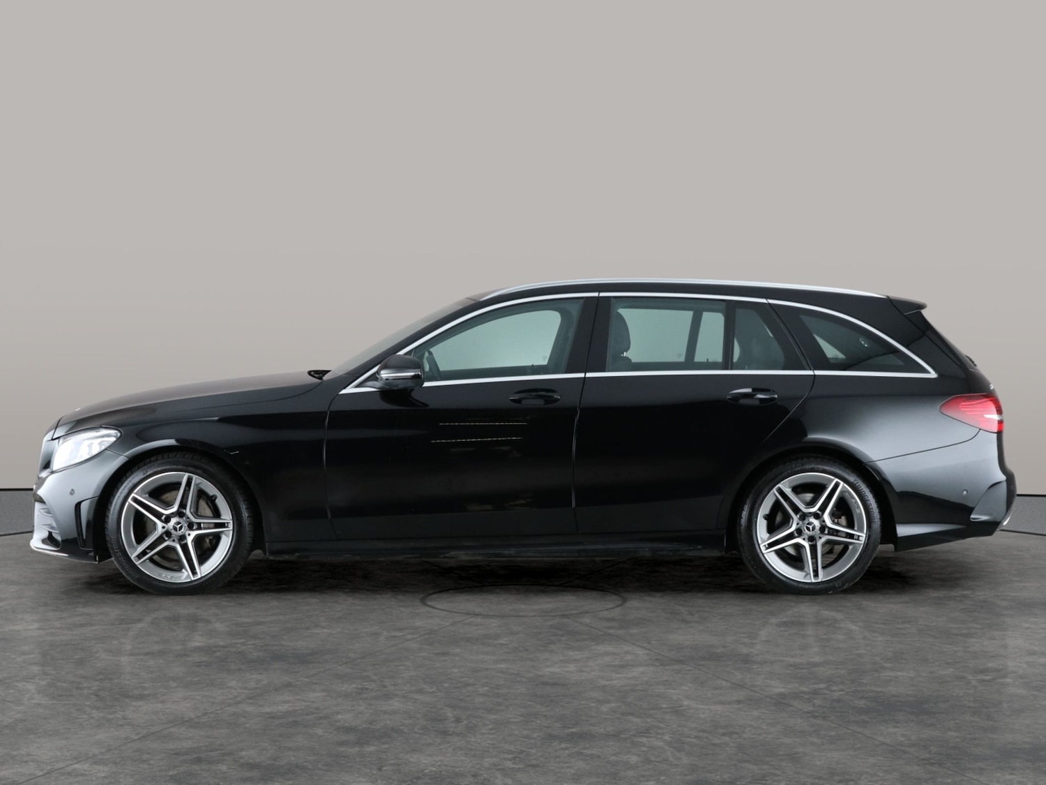 Used Mercedes-Benz C Class 2019 for sale - 76669334: Photo 13