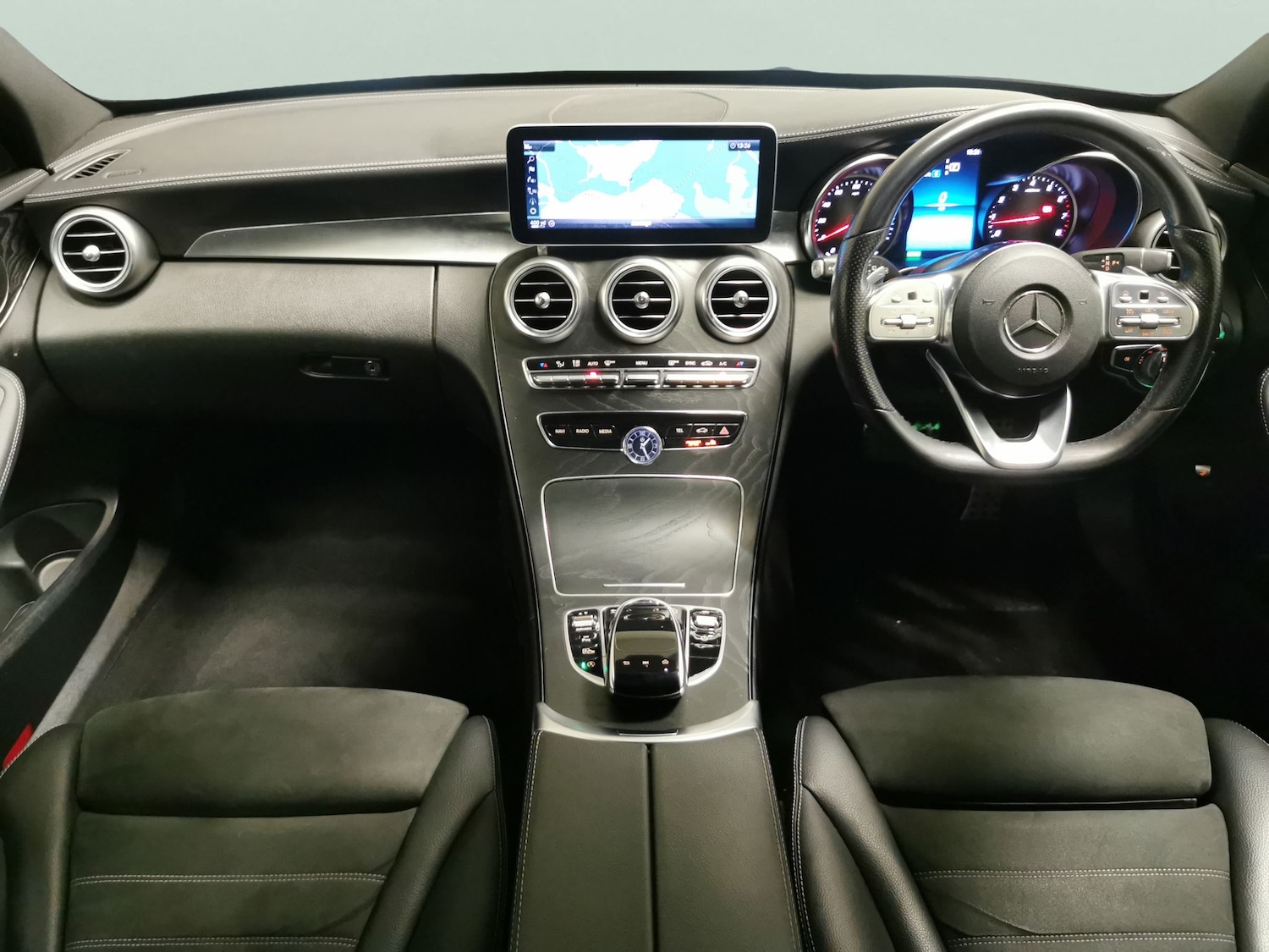 Used Mercedes-Benz C Class 2019 for sale - 76669334: Photo 7