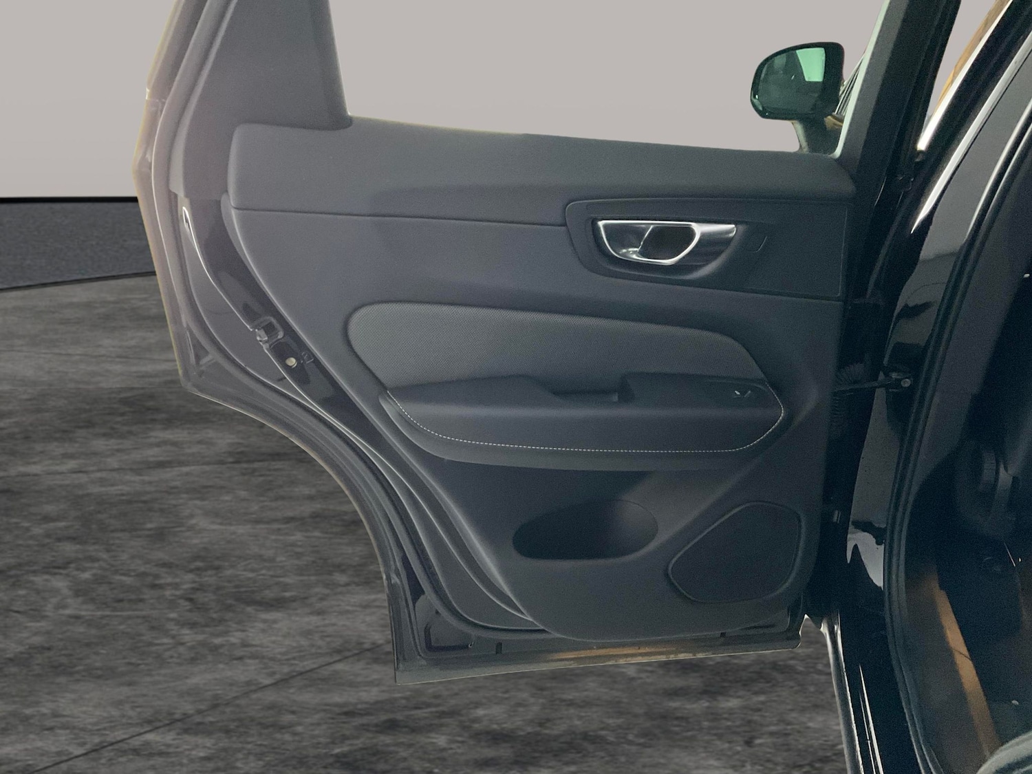 Used Volvo XC60 2022 for sale - 76374892: Photo 37