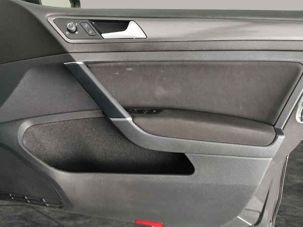 Used Volkswagen Golf 2018 for sale - 76248931: Photo 34