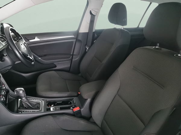 Used Volkswagen Golf 2018 for sale - 76248931: Photo 5