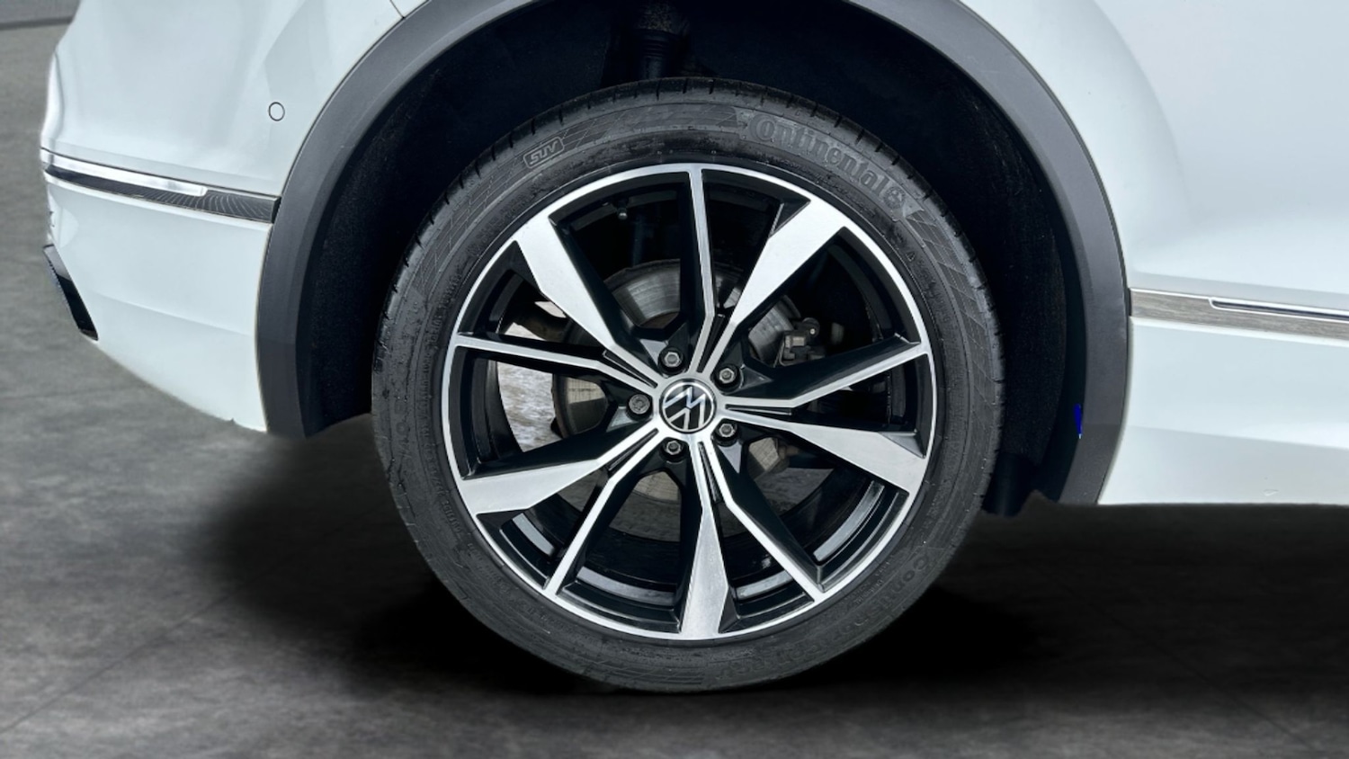 Used Volkswagen Tiguan 2021 for sale - 77235818: Photo 11